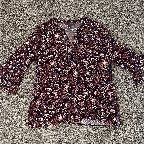 Gloria Vanderbilt Floral Tunic Top M Navy Coral Print, Eyelet Detail, 3/4 Sleeve - Picture 2 of 6